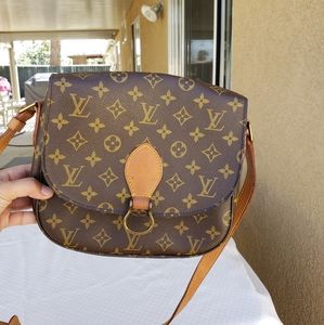 Authentic Louis Vuitton Saint cloud GM